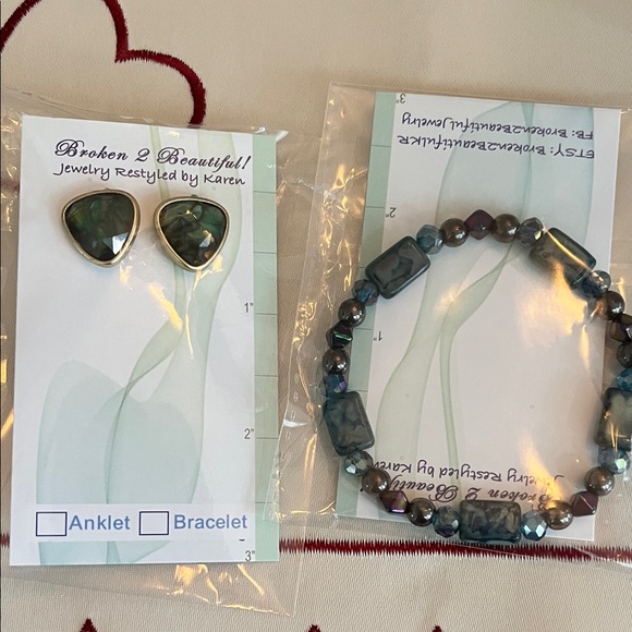 Jewelry Set - Picture 1 of 4